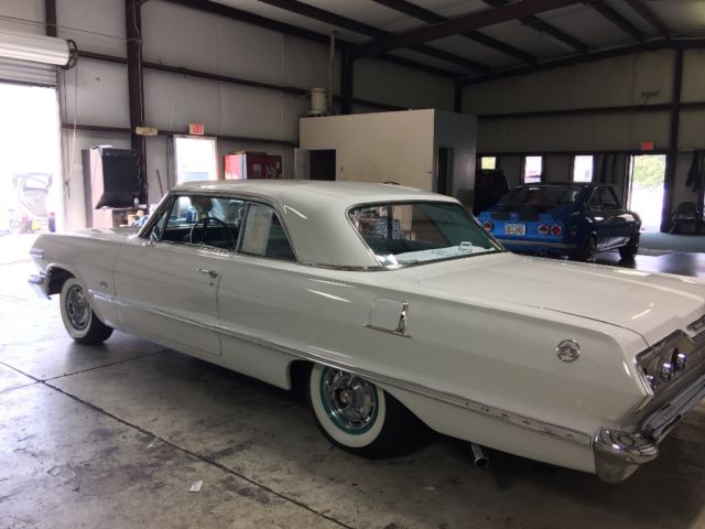 1963 chevy impala hubcaps