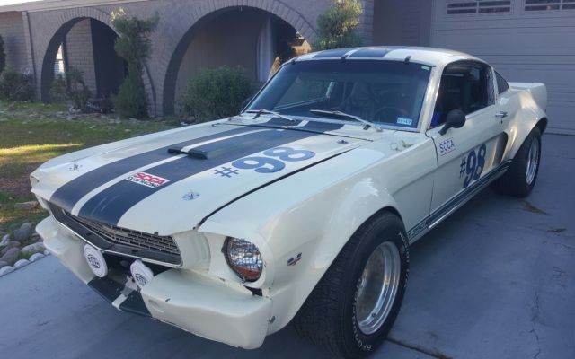 1965 mustang fender flares