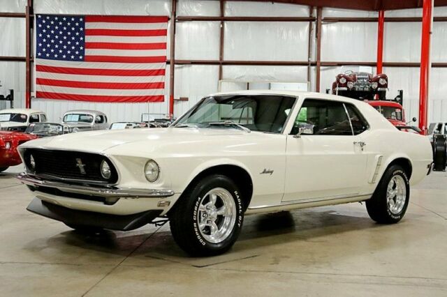 1969 Ford Mustang 7433 Miles Wimbledon White Coupe 302ci V8 Automatic