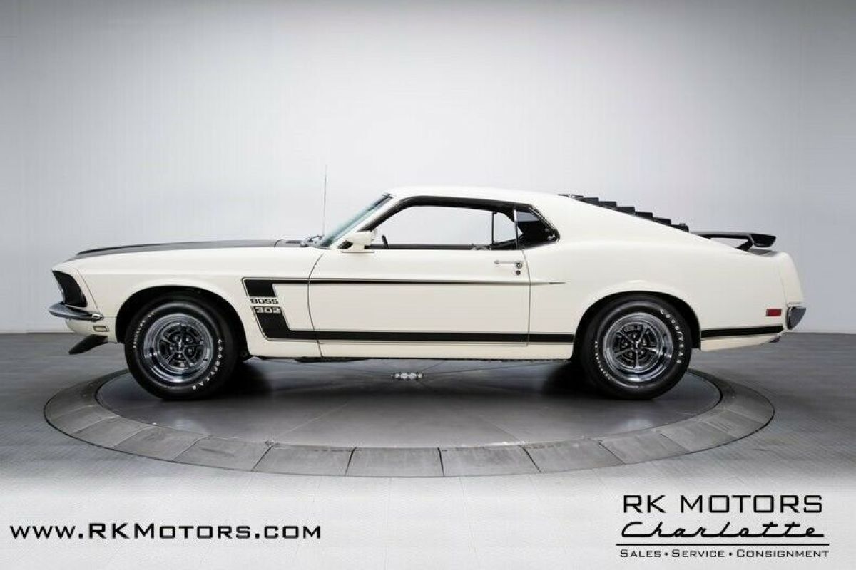 1969 Ford Mustang Boss 302 Wimbledon White Fastback Boss 302 V8 4 Speed