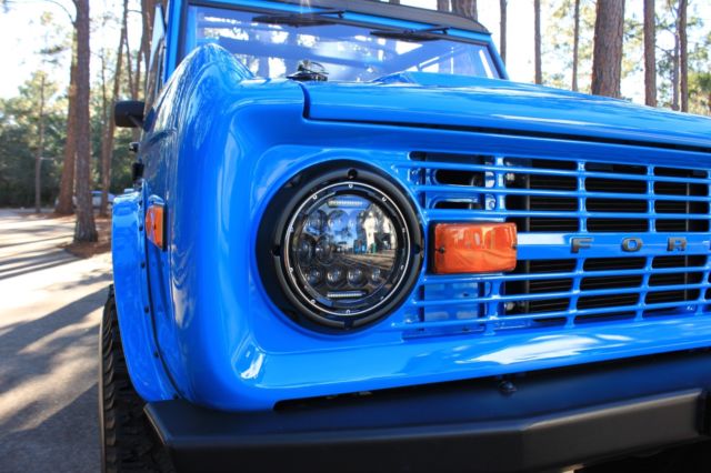 grabber blue ford bronco