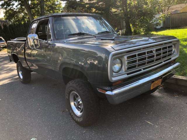 1974 Dodge Power Wagon Club Cab Short Bed W100 Pick Up Truck For Sale