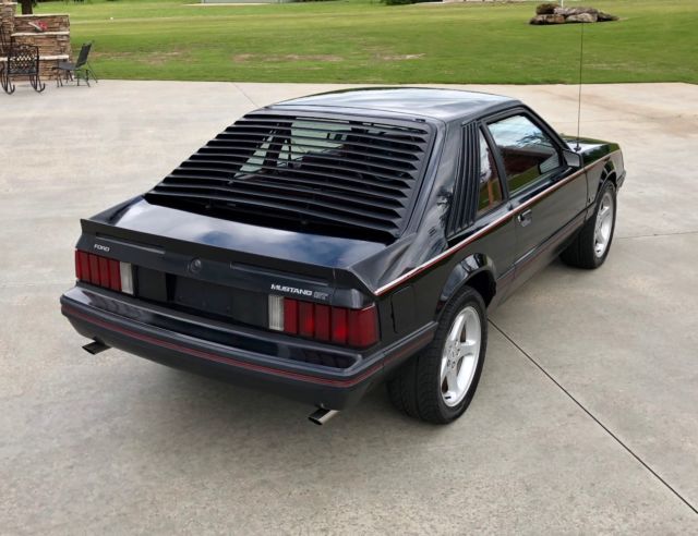 1982 Mustang GT 302 V8 4-speed for sale - Ford Mustang 82 GT 4speed 302