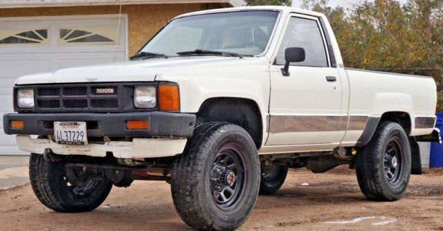 1985 Toyota Pickup Truck 22r Straight Solid Axle Carb Hilux 85 4x4