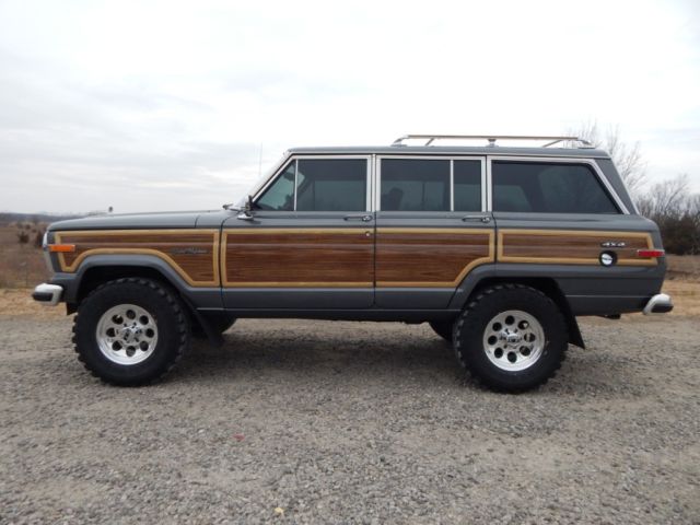 jeep wagoneer lifted