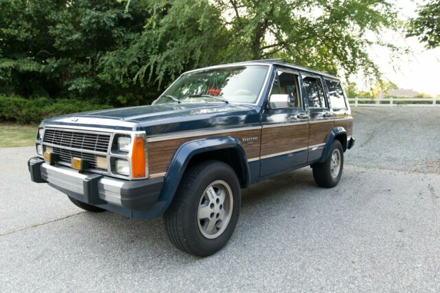 1989 Jeep Grand Wagoneer XJ Limited, Good Shape 3 owners