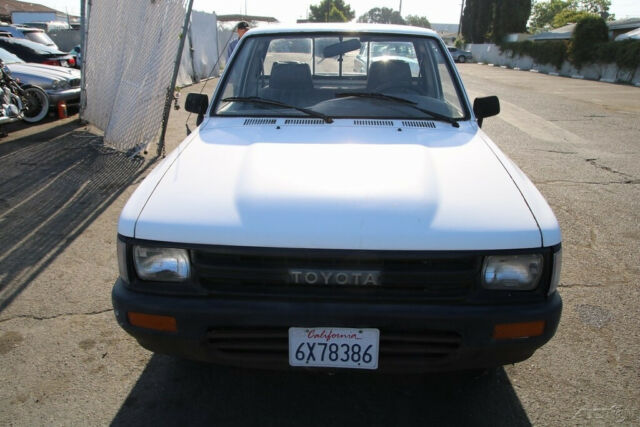 1990 Toyota Pickup 4-Speed Manual 4 Cylinder NO RESERVE for sale