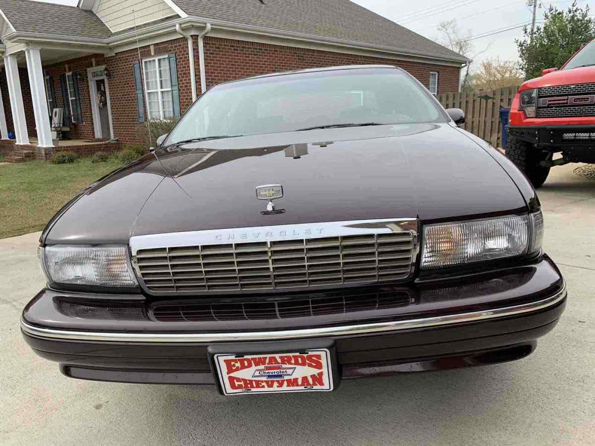 1993 Chevrolet Caprice Sedan Red RWD Automatic CLASSIC LS