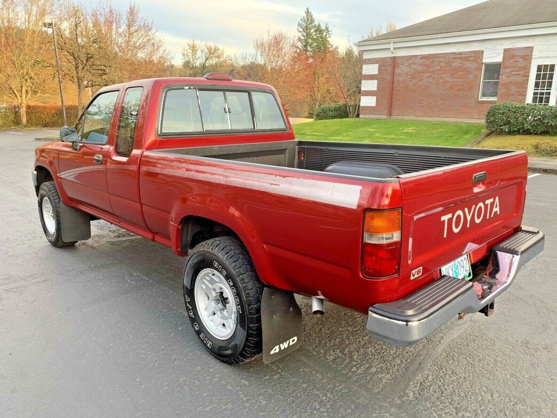 1994 Toyota Pickup Extended Cab 4WD with Only 136k Original Miles V6