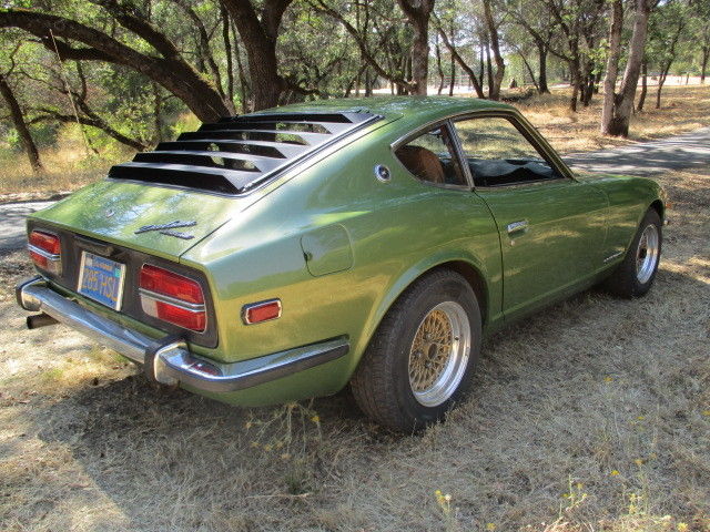 240z where to placefront plate