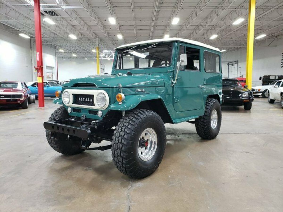 Ls Powered Land Cruiser Fj40 Lifted 35 Tires Ready To Crawl Or