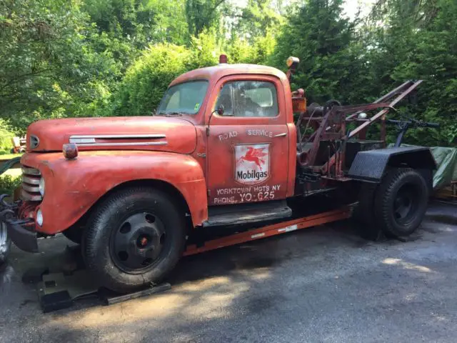 Old Ford Tow Truck