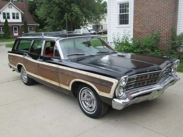 1967 Ford Country Squire 428 for sale - Ford Country Squire 8 Passenger ...