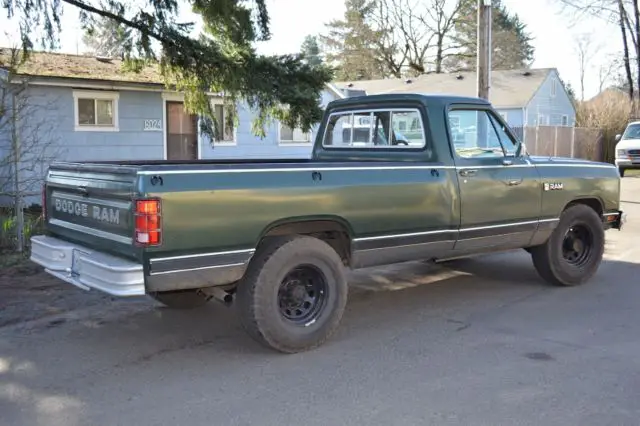 1982 Dodge Ram D250 Custom LA 318 5.2l V8 RWD AUTO 2BBL HOLLEY DAYTONA ...