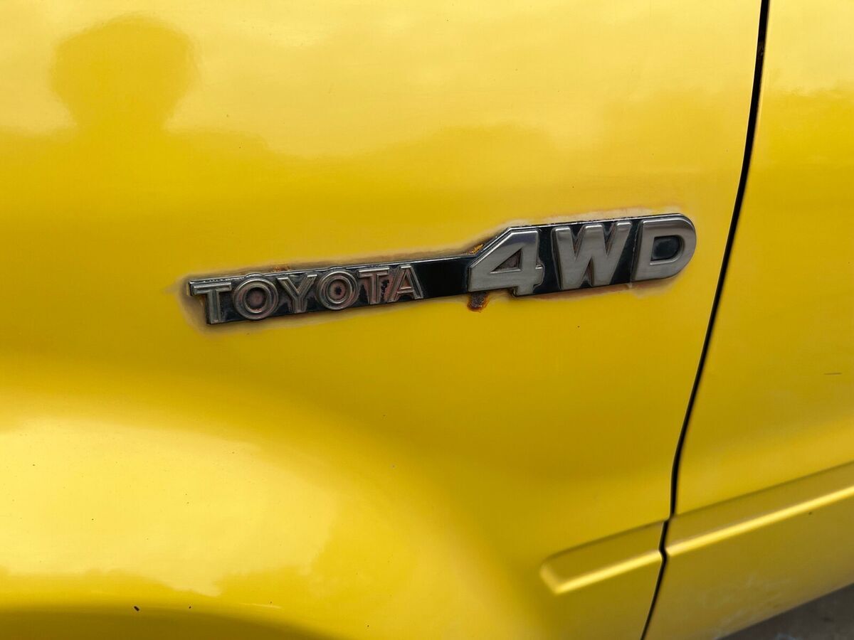 Genuine Toyota Dash Bezel For 1982-1983 Pickup – Plain Black, Part #55434-89136