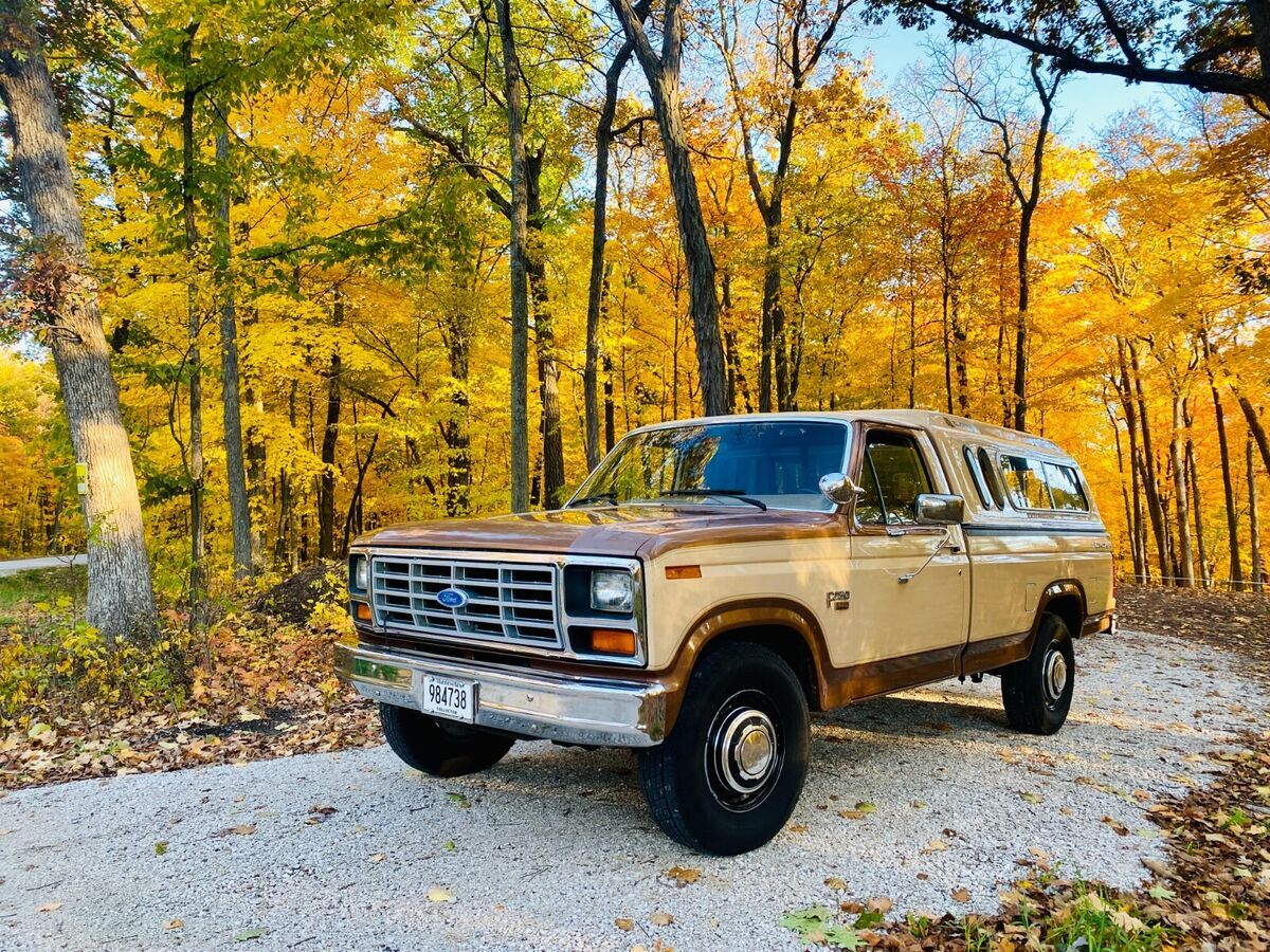 1985 Ford F250 6.9 idi XLT Lariat Diesel Truck for sale