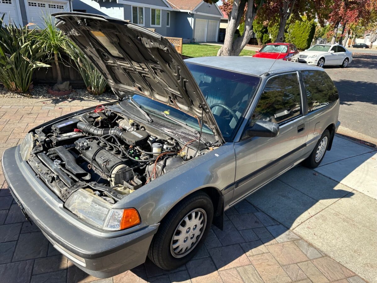 thumbnail image 2 of Advance Parts Custom Car Cover For 1988-1991 Honda Civic Hatchback – All-Weather Waterproof Gray 2 of 4
