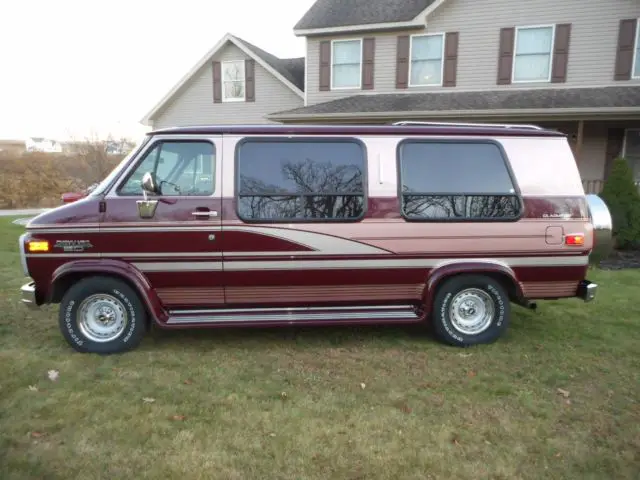 1993 Chevrolet Conversion Van 20 Absolutely beautiful pristine orig ...