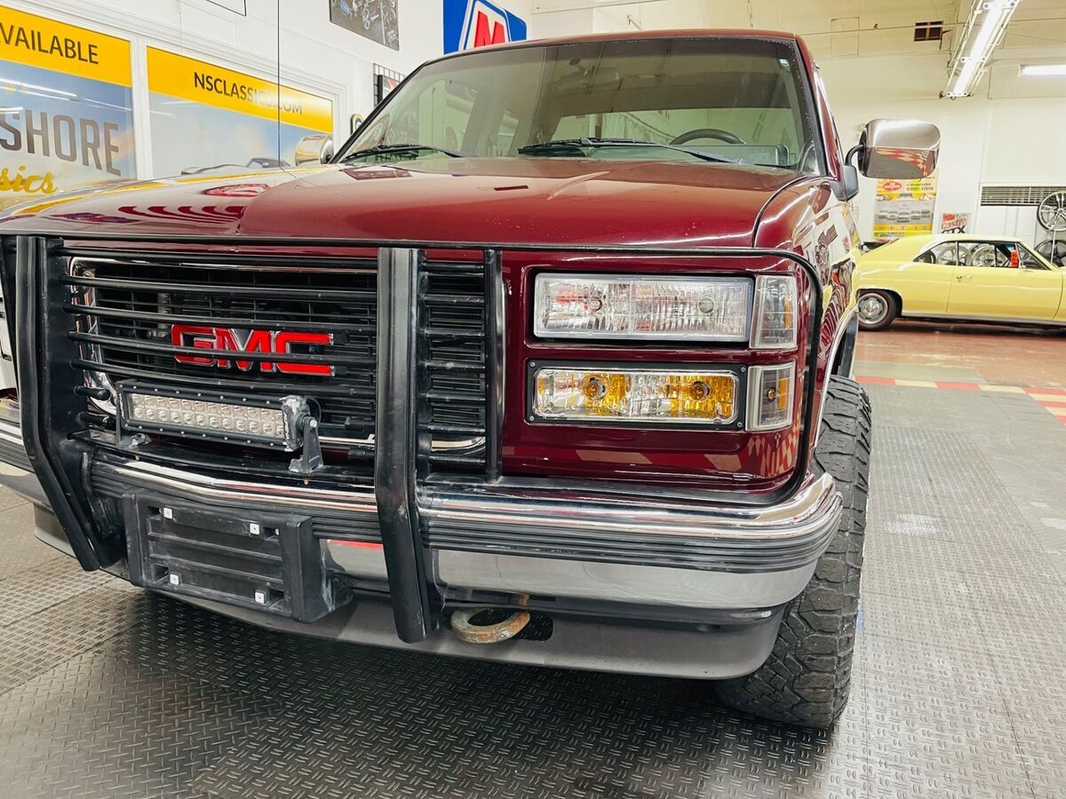 Burgundy Velour Dash Cover For 1988-1994 GMC Sierra – C&R Dash Covers (CH-76 25)