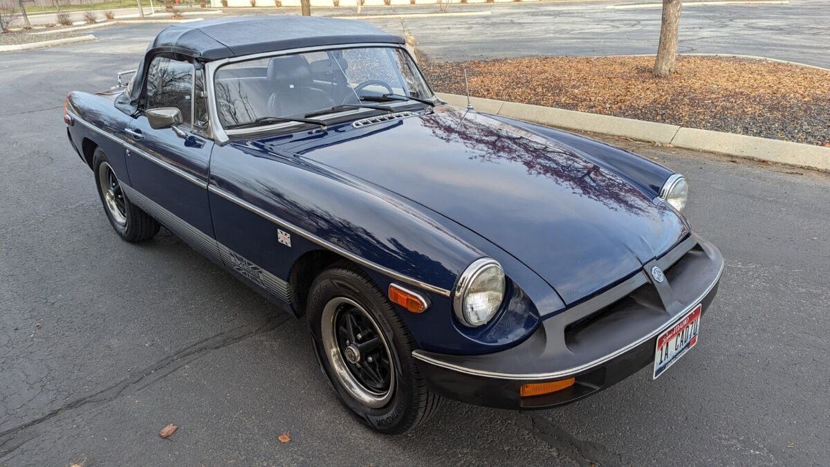 AWESOME 1977 MG MGB ROADSTER for sale