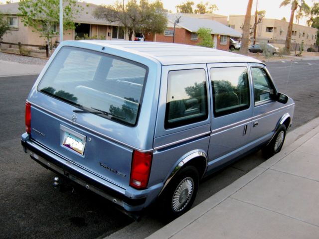 classic dodge minivan for sale - Dodge Caravan plymouth voyager 1984