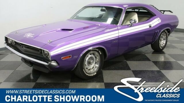 1971 Plum Crazy Dodge Challenger