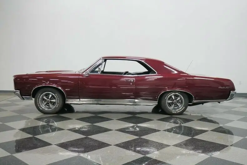 1967 Burgundy Pontiac GTO
