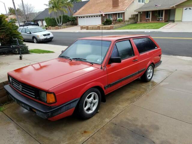 1990 Red Volkswagen Fox photo 1