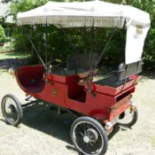 1901 Red Oldsmobile  thumbnail