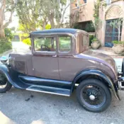 1929 Chicle drab Ford Model A thumbnail