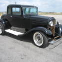 1932 Black Ford Model B thumbnail