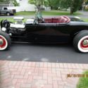 1932 Black Ford Roadster thumbnail