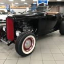1932 Black Ford Roadster thumbnail
