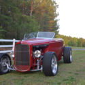 1932 Viper red Ford Roadster thumbnail