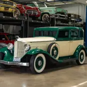 1932 Green Packard  thumbnail