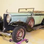 1932 NIle Green Studebaker Dictator Model 62 thumbnail