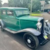 1932 Green Studebaker  thumbnail