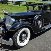 1933 Black Packard 1000 Series thumbnail