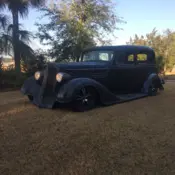 1935 Blue Buick Model 40 thumbnail