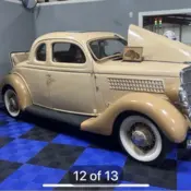 1935 Brown Ford Deluxe thumbnail