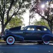 1938 Blue Buick Series 40 thumbnail