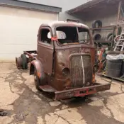 1938 Brown International Harvester D-300 COE thumbnail
