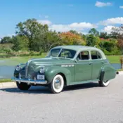 1940 Green Buick Roadmaster thumbnail