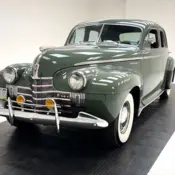 1940 Shirvan Green Oldsmobile Series 90 thumbnail