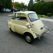 1957 Yellow BMW Isetta thumbnail