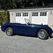 1960 Blue Austin Healey 3000 thumbnail