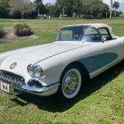 1960 White Chevrolet Corvette thumbnail