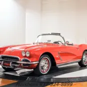 1962 Red Chevrolet Corvette thumbnail