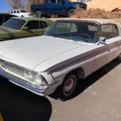 1962 White Oldsmobile F-85 thumbnail