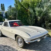 1964 White Chevrolet Corvette thumbnail